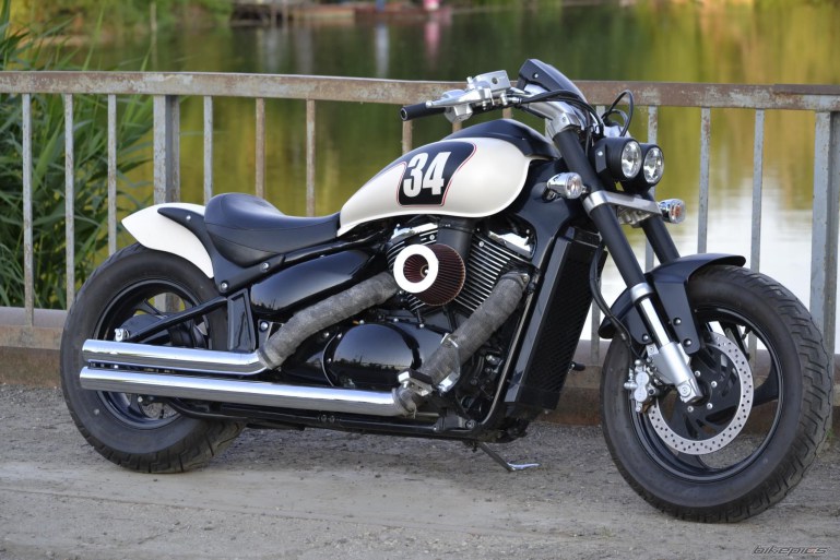 мотоцикл Suzuki Intruder