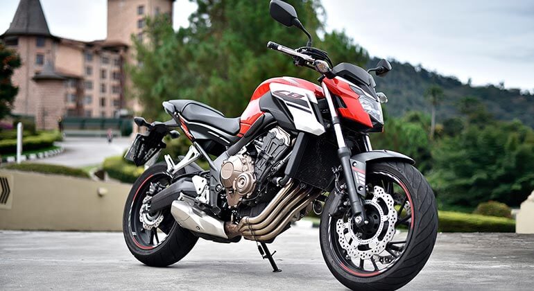 байк Honda CB650F для начинающих