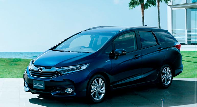 экономичный японский автомобиль Honda Shuttle