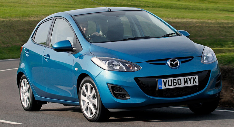 Mazda 2 photo